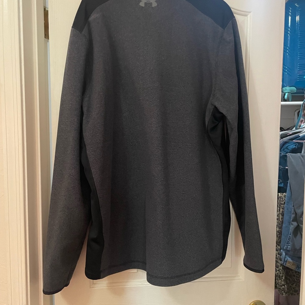 Under Armour Black and Gray Quarter-Zip - Picture 2 of 5